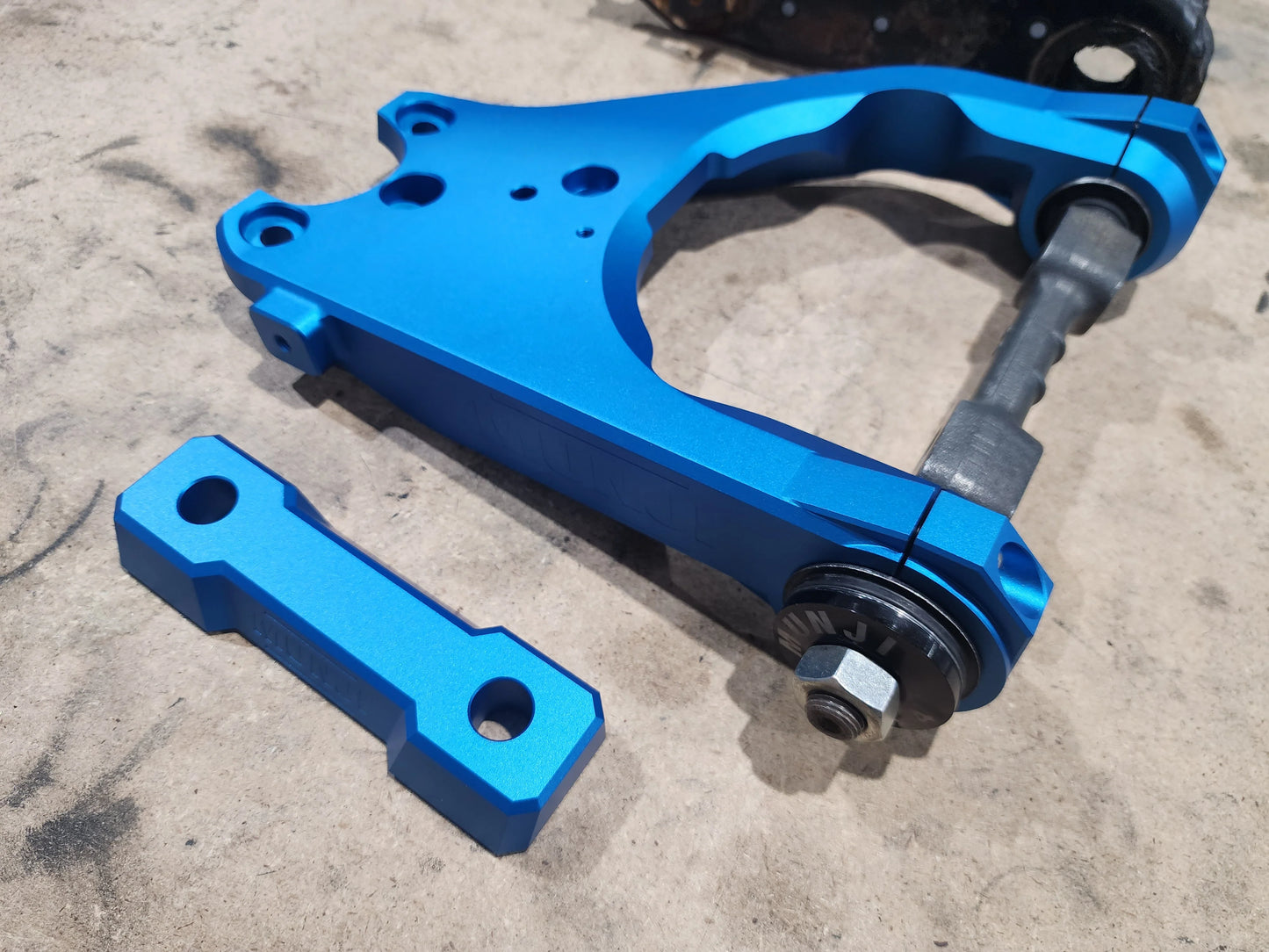 MUNJI Front Upper Control Arms (RA, RA7, RC, Early Dmax)