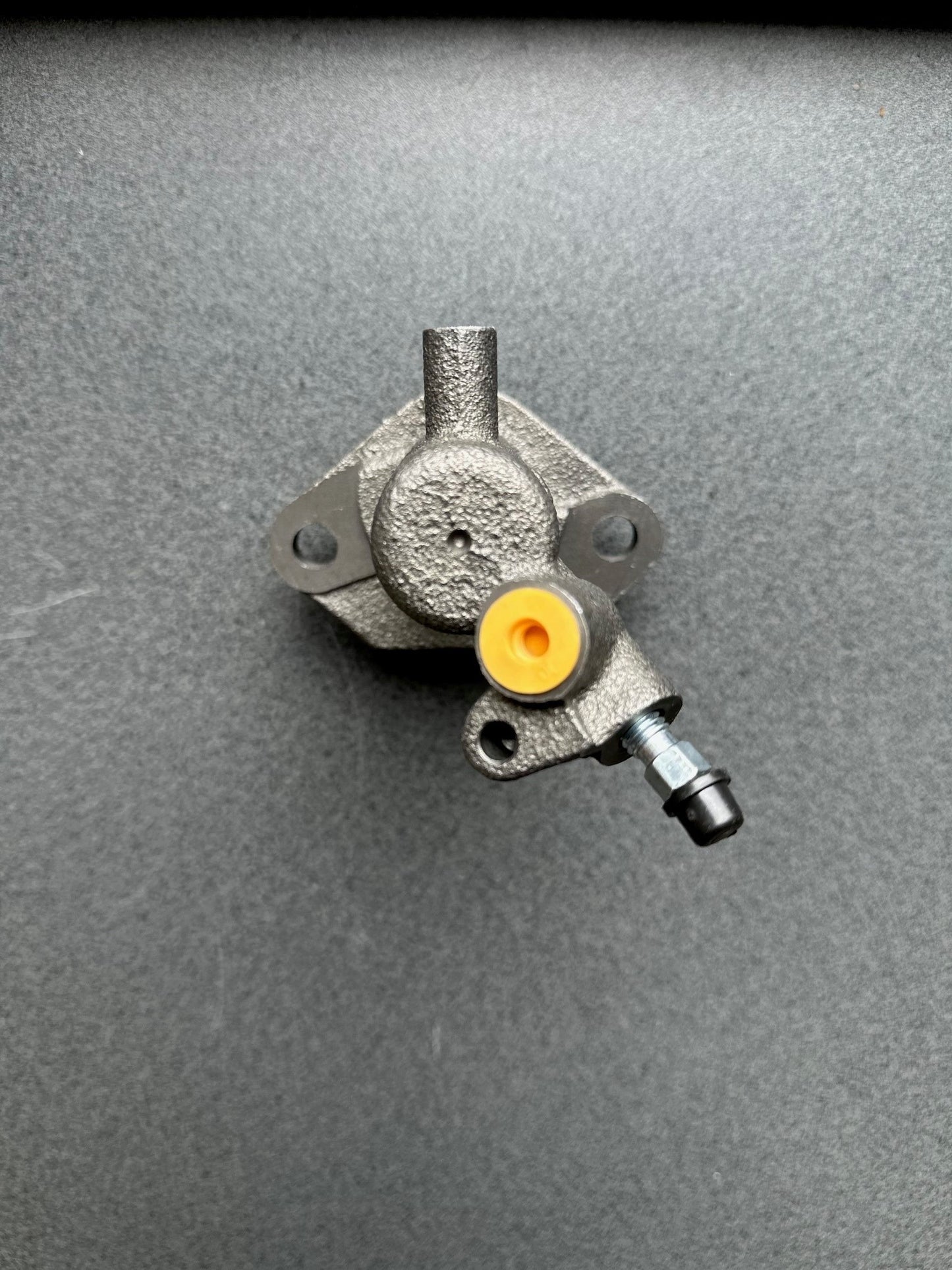 Jackaroo Clutch Slave Cylinder