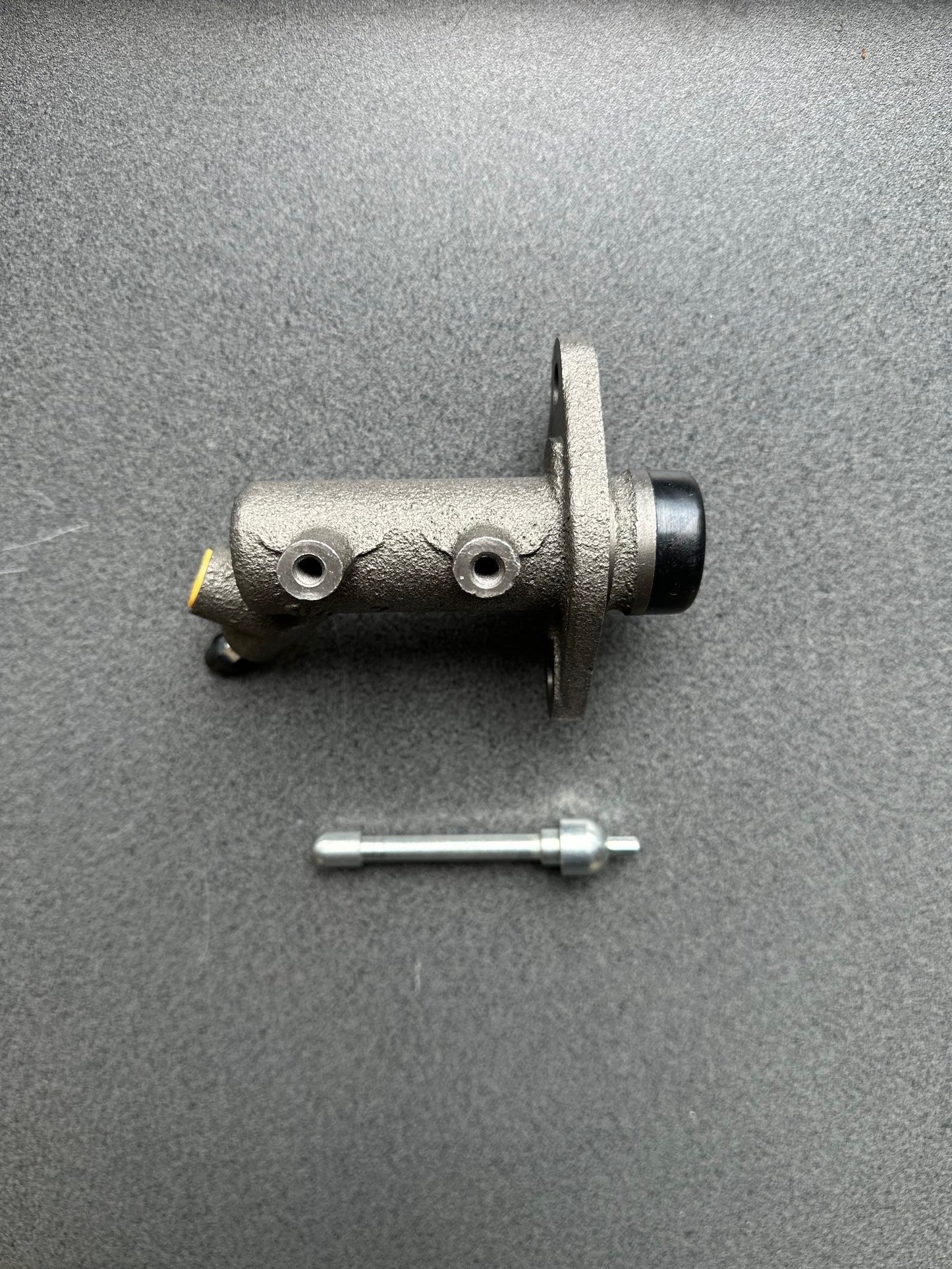Jackaroo Clutch Slave Cylinder